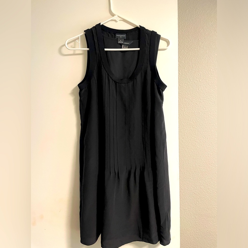 Club Monaco 100% Silk Pintuck Scoop neck dress: Size 8